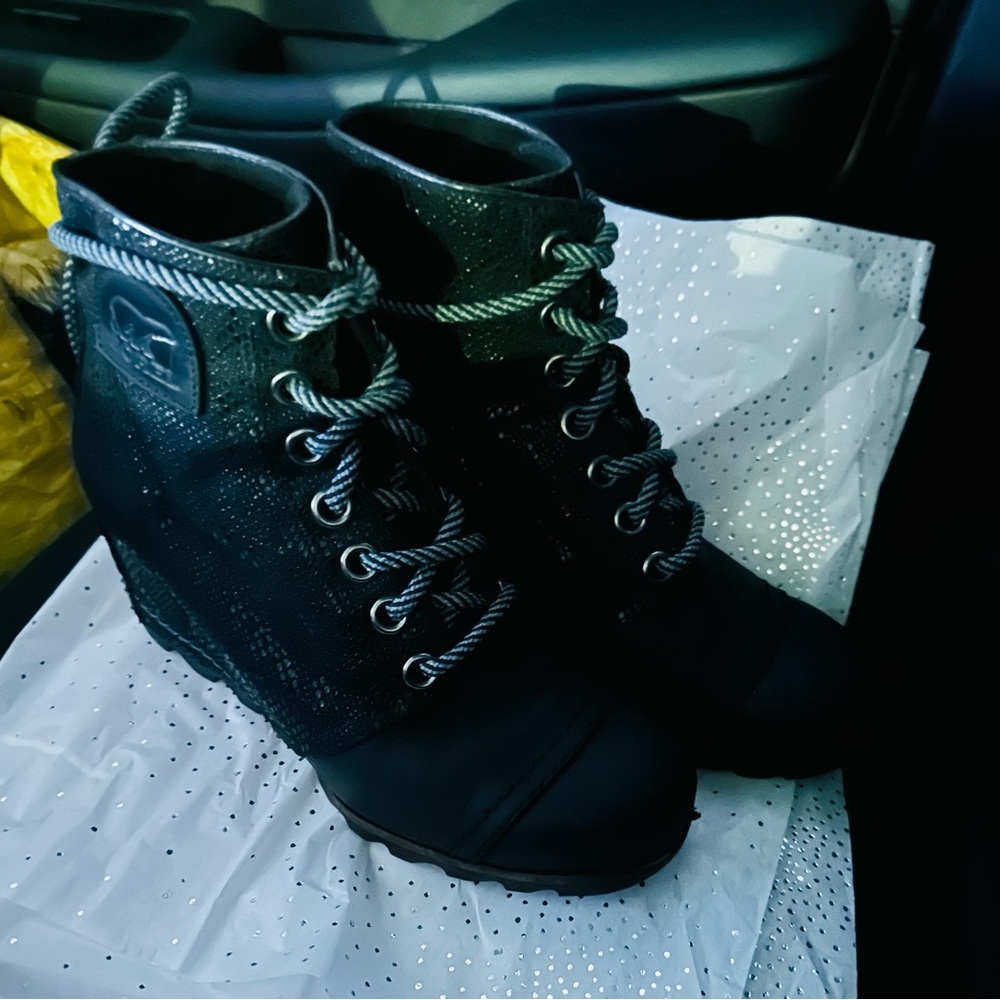 Sorel Lexi Wedge Sz9 Black Wedge Ankle Boots - Picture 3 of 7